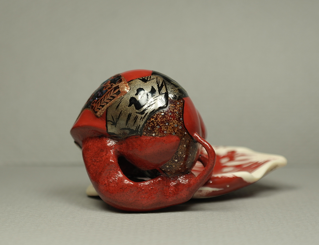 Red snail with fans 013